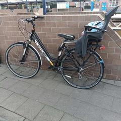 Bicicleta femenina L'Avenir zwart, segons ha informat Fietsdepot mitjançant iLost
