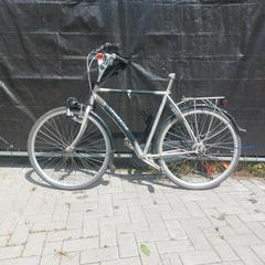 Férfi kerékpár, amint azt Gemeente Nijkerk az iLost segítségével jelentette.