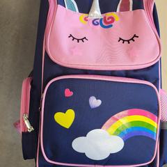 Rugtas Blauw roze eenhoorn, a été signalé par Connexxion Zeeland utilisant iLost