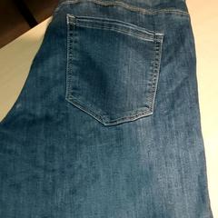 İLost kullanarak Regio Antwerpen - Brussel tarafından bildirildiği gibi Giyim - Jeansbroek