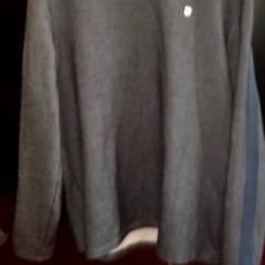 كنزة صوفية، كما تم الإبلاغ عنه بواسطة TivoliVredenburg عبر iLost