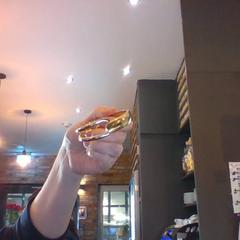 ブレスレット goldenes Armband がiLostで MEININGER Hotel Hamburg City Center によって報告されました