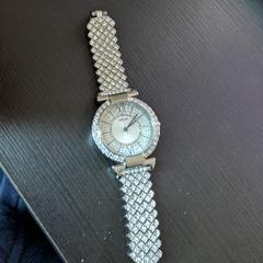 Women watch, as reported to iLost