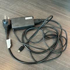 İLost kullanarak Hotel Apeldoorn tarafından bildirildiği gibi Dizüstü bilgisayar şarj cihazı zwart