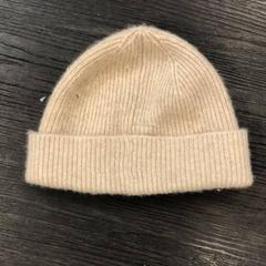 Beanie Beige, as reported by Libéma Beurzen en Evenementen using iLost