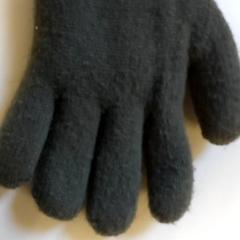 Kläder - handschoenen, rapporterat av Regio Antwerpen - Brussel med iLost