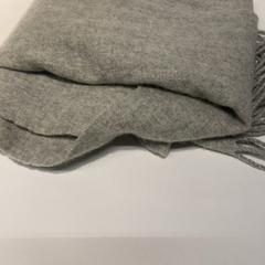 マフラー がiLostで IKEA横浜 によって報告されました