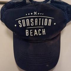 Gorra Donker blauw, ha sido reportado por Vrije Universiteit Amsterdam con iLost