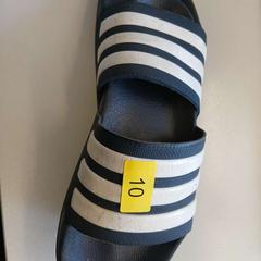 Zapatos Adidas blauw, segundo informou Rock Werchter usando iLost
