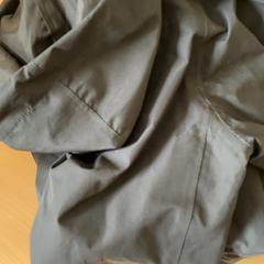 Dzseki, amint azt Schönbrunn "Group Center" az iLost segítségével jelentette.