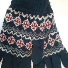 Handskar, rapporterat av Regio Limburg - Leuven med iLost