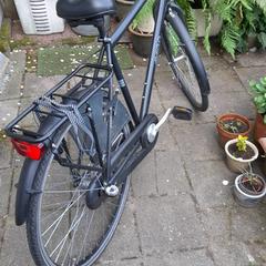 een mooie fiets  in de struiken, som rapporterats till iLost