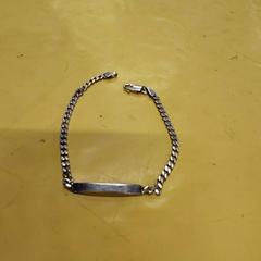 Náramek, jak nahlášeno IKEA Lille pomocí iLost