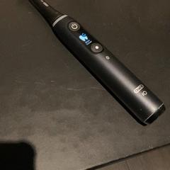 Pincel Toothbrush, segundo informou Van der Valk Hotel Heerlen usando iLost
