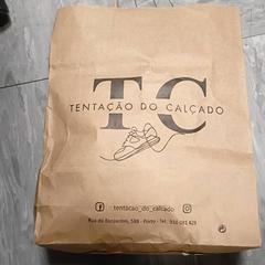 가방 catanho / cartão / tentação do calçado, iLost를 사용하여 IKEA Matosinhos에 보고됨