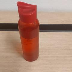 Láhev na pití - Rood, jak nahlášeno Centraal magazijn pomocí iLost