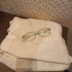 Pull en bril, a été signalé par Van der Valk Hotel Gorinchem utilisant iLost