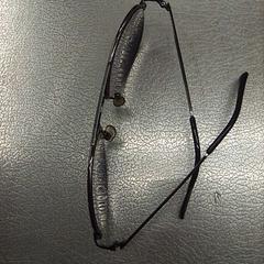 Gafas de sol redondas, iLost를 사용하여 IKEA Valladolid에 보고됨