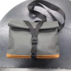 Saco lederen tas, groen/grijs, como reportado por IKEA Heerlen utilizando o iLost