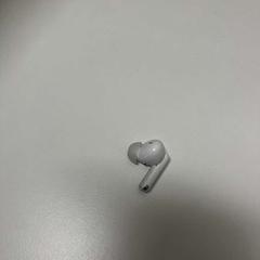Earphone, as reported by IKEA Praha – Černý Most using iLost
