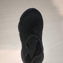 Ropa - kinder schoen, ha sido reportado por Regio Antwerpen - Brussel con iLost