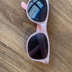 Sonnenbrille, gemeldet von MEININGER Hotel Marseille Centre la Joliette über iLost