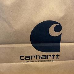 Purchase carhartt, come riportato da Designer Outlet Roermond utilizzando iLost