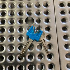 Schlüsselbund, segons ha informat MEININGER Hotel Berlin Alexanderplatz mitjançant iLost