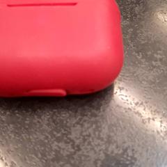 Airpods case, as reported by Rotterdam The Hague Airport using iLost