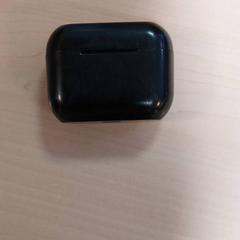 İLost kullanarak Regio Oost-Vlaanderen tarafından bildirildiği gibi Elektronik - airpod case zwart