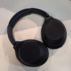 Słuchawki, zgłoszono przez AFAS Live przy użyciu iLost