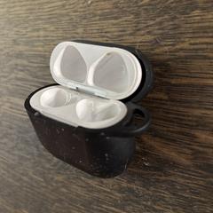AirPods houder، كما تم الإبلاغ عنه عبر iLost