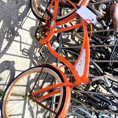 Férfi kerékpár Oranje, amint azt Stadswerk072 az iLost segítségével jelentette.