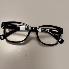 Glasses, as reported by Vrije Universiteit Amsterdam using iLost