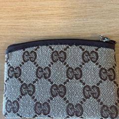 財布 Sunny cheong がiLostで Keukenhof によって報告されました