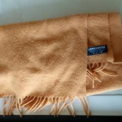 İLost kullanarak Regio West-Vlaanderen tarafından bildirildiği gibi Giyim - Sjaal