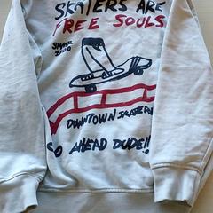 Ropa - Trui, ha sido reportado por Regio Oost-Vlaanderen con iLost