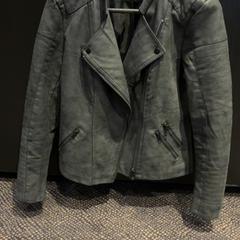 Jacket, as reported by Van der Valk Hotel Utrecht using iLost