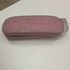 Custodia per gli occhiali, come riportato da ilévia utilizzando iLost