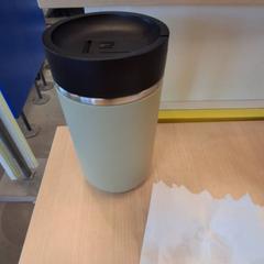 Thermos cup, amint azt IKEA Avignon az iLost segítségével jelentette.