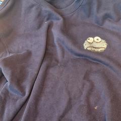 セーター blauw がiLostで Haven Hotel Rotterdam によって報告されました