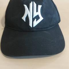 Ropa - Baseballpet, ha sido reportado por Regio Oost-Vlaanderen con iLost