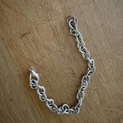 Armband، كما تم الإبلاغ عنه عبر iLost