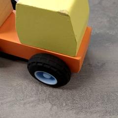 Leksaksbil, rapporterat av Arriva Friesland / Groningen med iLost