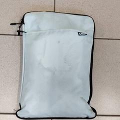 İLost kullanarak Regio Antwerpen - Brussel tarafından bildirildiği gibi Leptop çantası