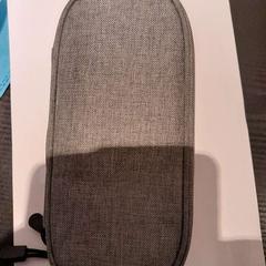 Astuccio grise, come riportato da TCL utilizzando iLost