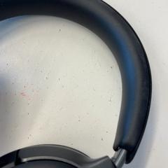 Auriculares, segundo informou Liquicity Festival usando iLost