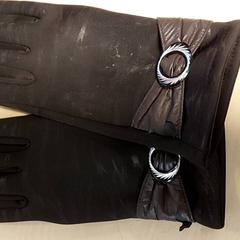 Kleding - HANDSCHOENEN, ha sido reportado por Centraal magazijn con iLost