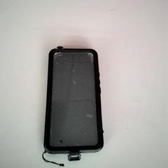 Téléphone, a été signalé par Twisto utilisant iLost