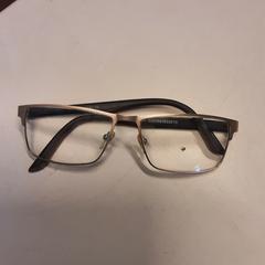 Bril, como reportado por Arriva Zuid Holland Noord utilizando o iLost